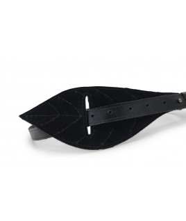 Leaf Me Textured Leather Waist Belt In Black